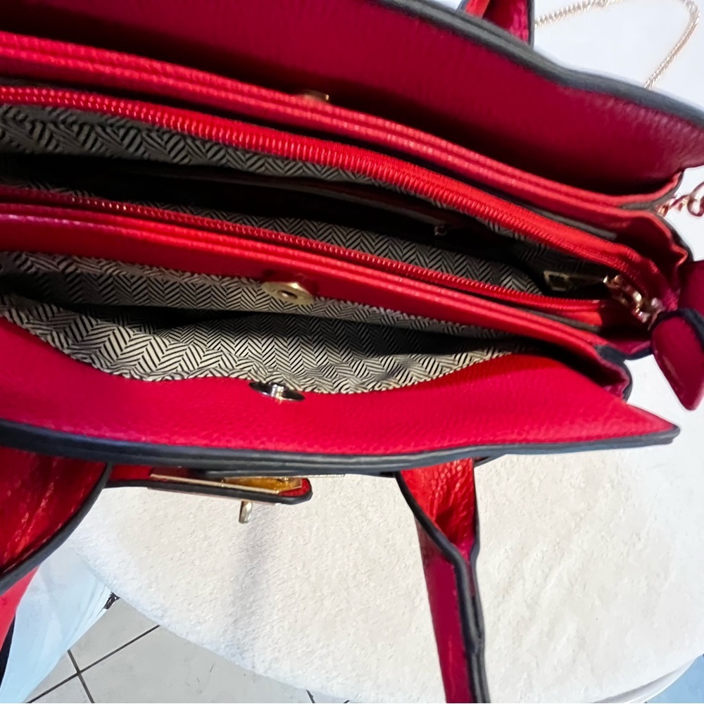 ❤️ GALIAN New York Red Satchel Bag w/ Gold Chain Strap NWT - Picture 6 of 13